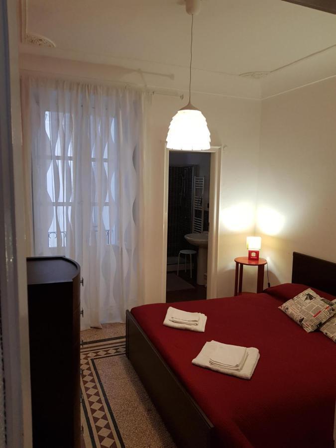 דירות סירקוזה Casa Diaz מראה חיצוני תמונה